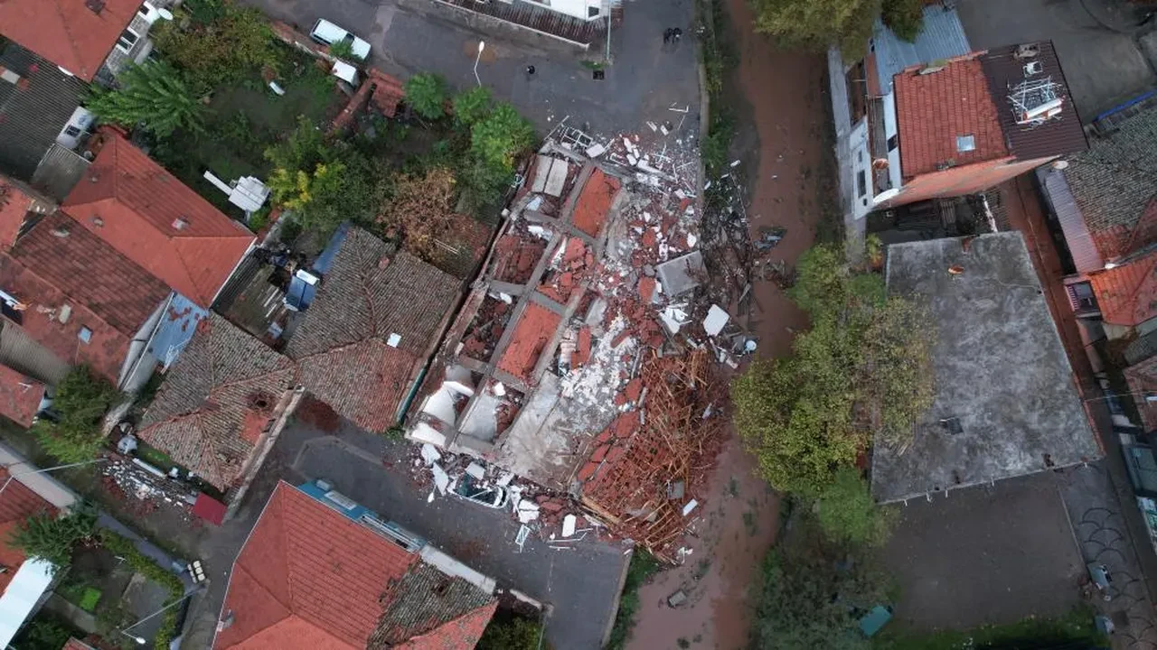 Deprem Araştırmacısı Ahmet Yakut Sındırgı'da 36 saat geçirdi: Kasım ayına işaret etti!