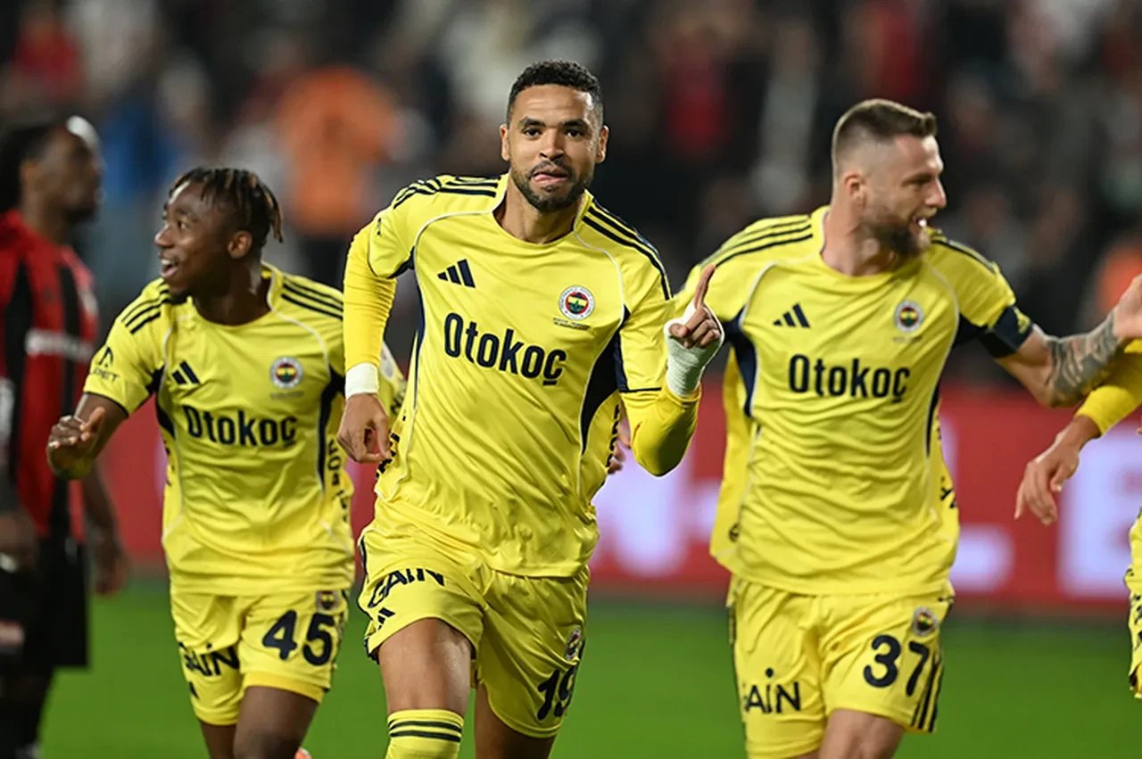 Fenerbahçe ve Beşiktaş maçına saatler kala dev derbide eksikler dikkat çekti