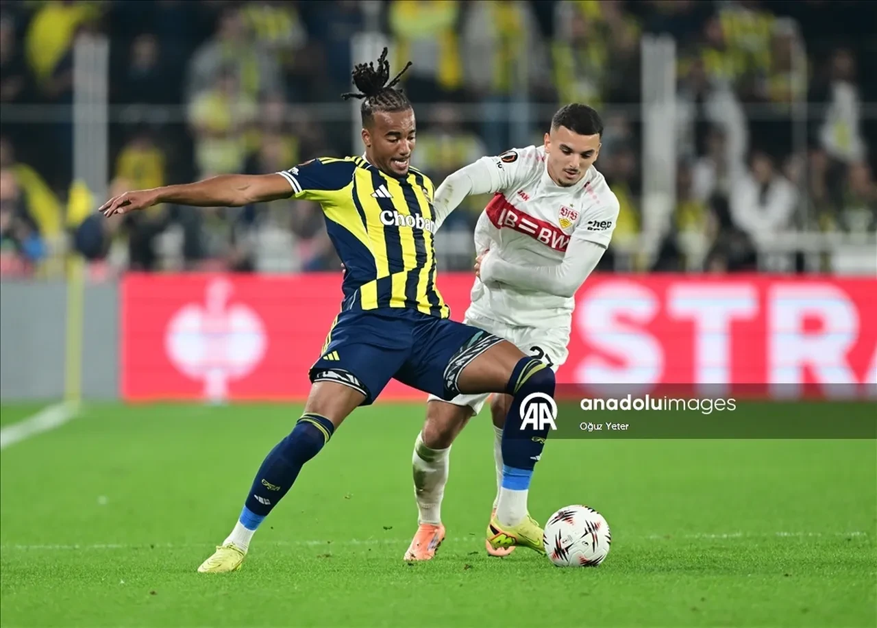 Fenerbahçe ve Beşiktaş maçına saatler kala dev derbide eksikler dikkat çekti