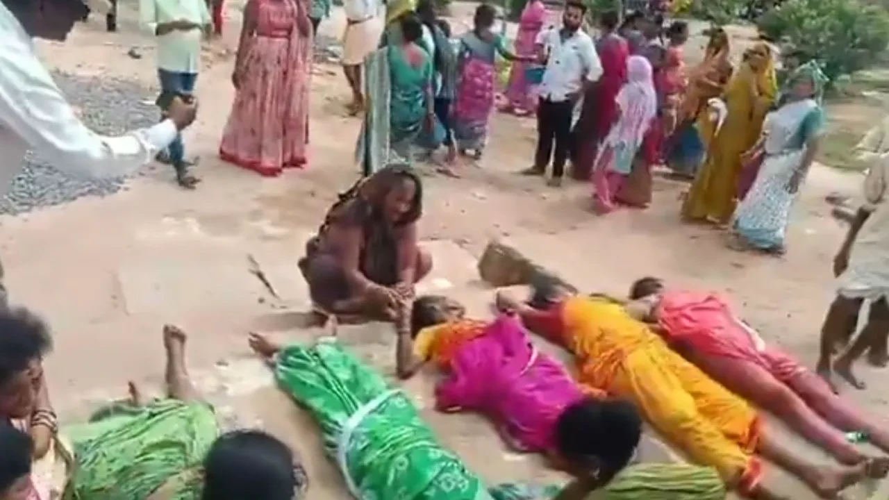 Hindistan'da tapınakta izdiham! Çok sayıda ölü var