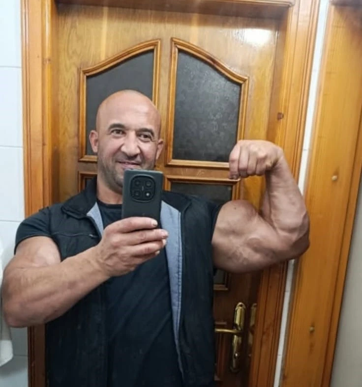 Ümraniye’de cinnet: Baba oğlunu ve kardeşini bıçakladı!