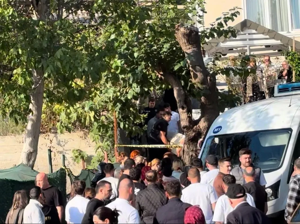 İstanbul'da kan donduran cinayet! 2 çocuk annesi Aydan Vural'ı öldürüp, intihar etti