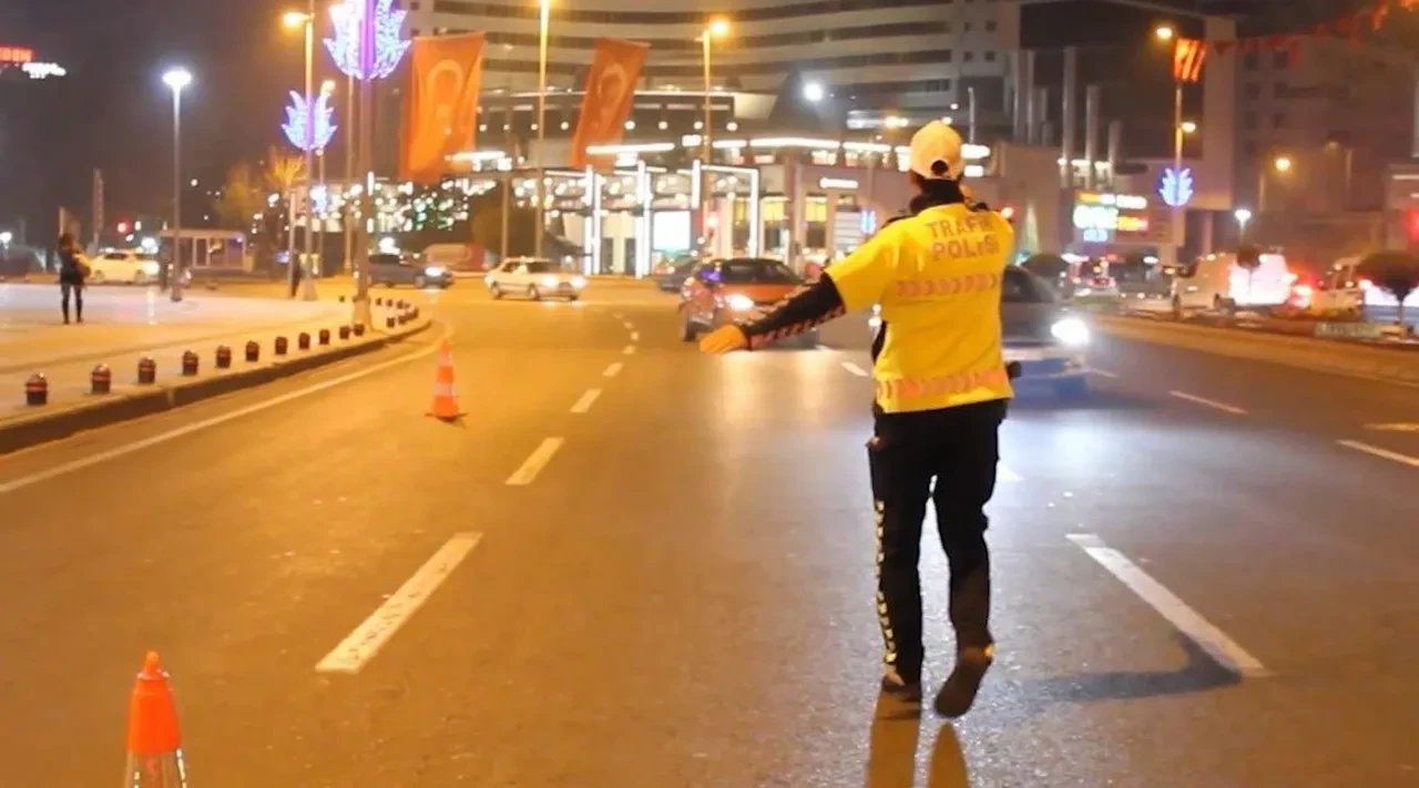 Kayseri’de dev asayiş operasyonu: 52 aranan şahıs yakalandı