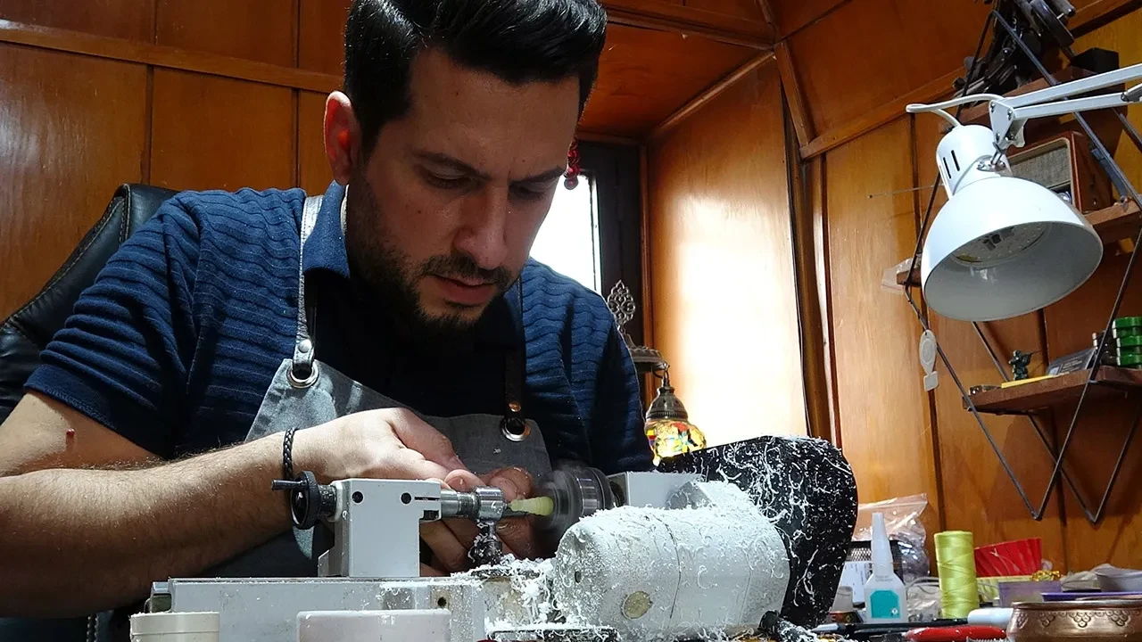 Otomobille bile takas ediliyor! Fiyatları dudak uçuklatıyor: Osmanlı'dan kalma