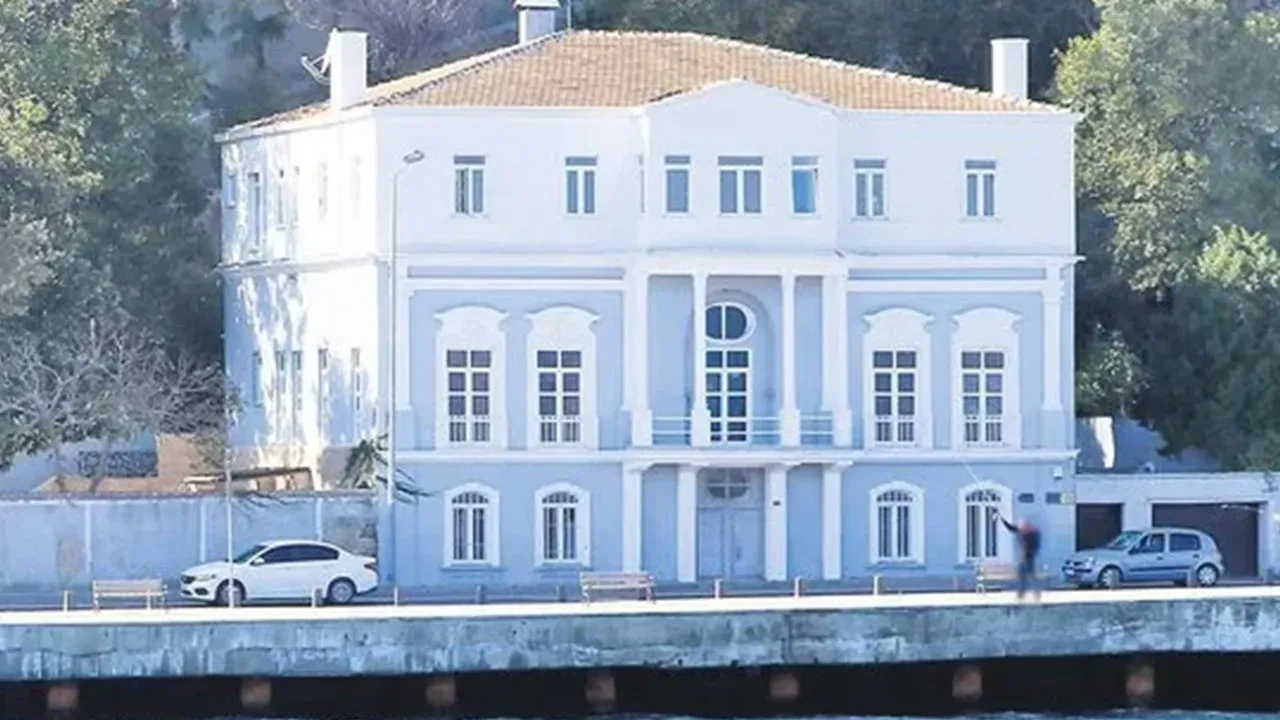 Yıllardır süren dava sonuçlandı! Boğaz'daki 200 yıllık yalı mirasçılara kaldı: Osmanlı'dan Cumhuriyet'e uzanan hikaye