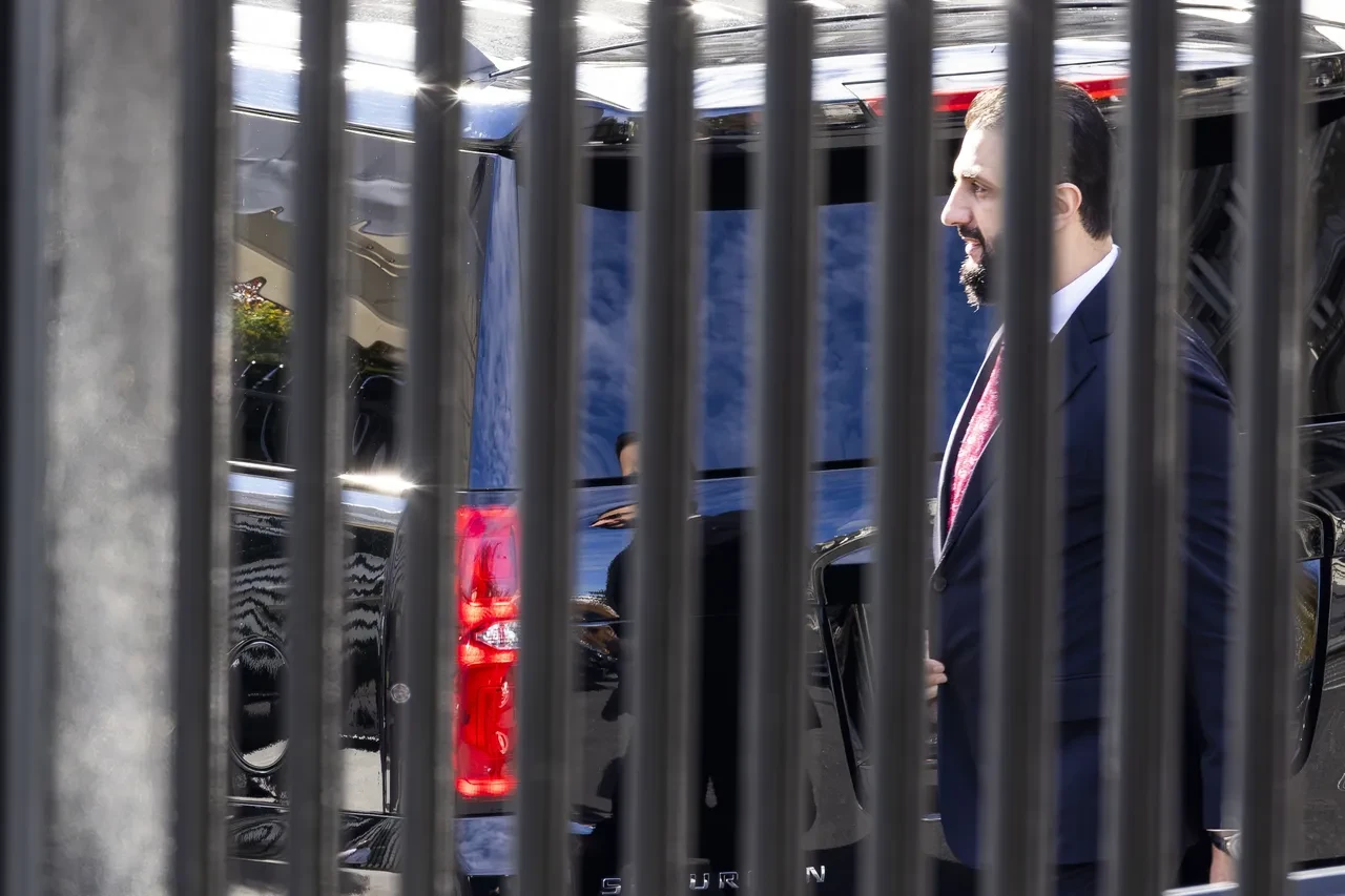 ABD'de tarihte bir ilk: Kritik Trump ve Şara görüştü