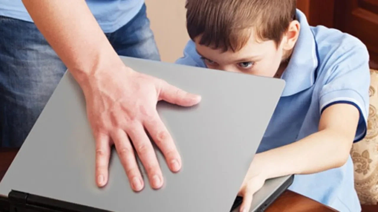 Danimarka'da sosyal medya yasağı! 15 yaşından küçükler artık kullanamayacak