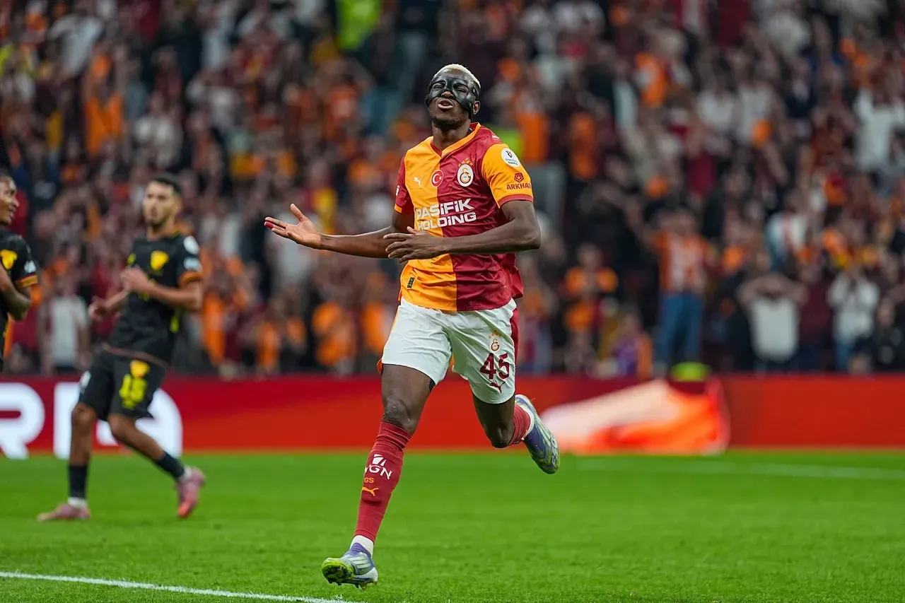 Galatasaraylıları korktutan haber! Osimhen için yeniden atağa geçtiler
