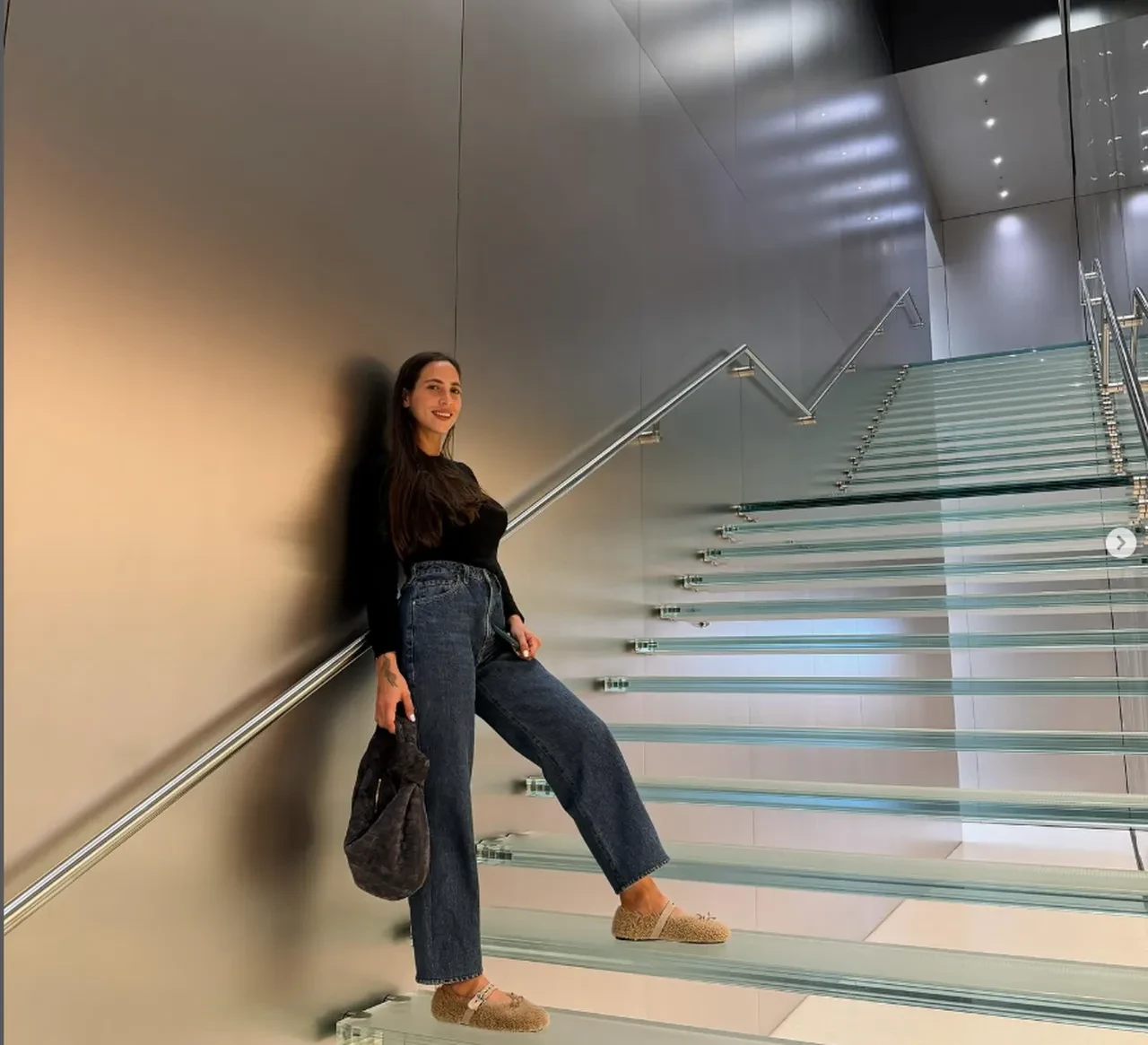 Hülya Avşar'ın kızı Zehra Çilingiroğlu yeni işini kurdu! Paylaşımlarına yorum yağdı 