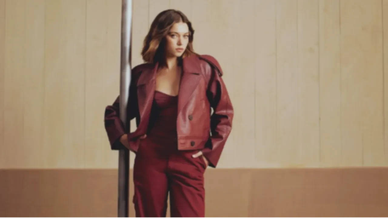 Kenan İmirzalıoğlu'nun ardından Afra Saraçoğlu'nun da yeni imajı ortaya çıktı 