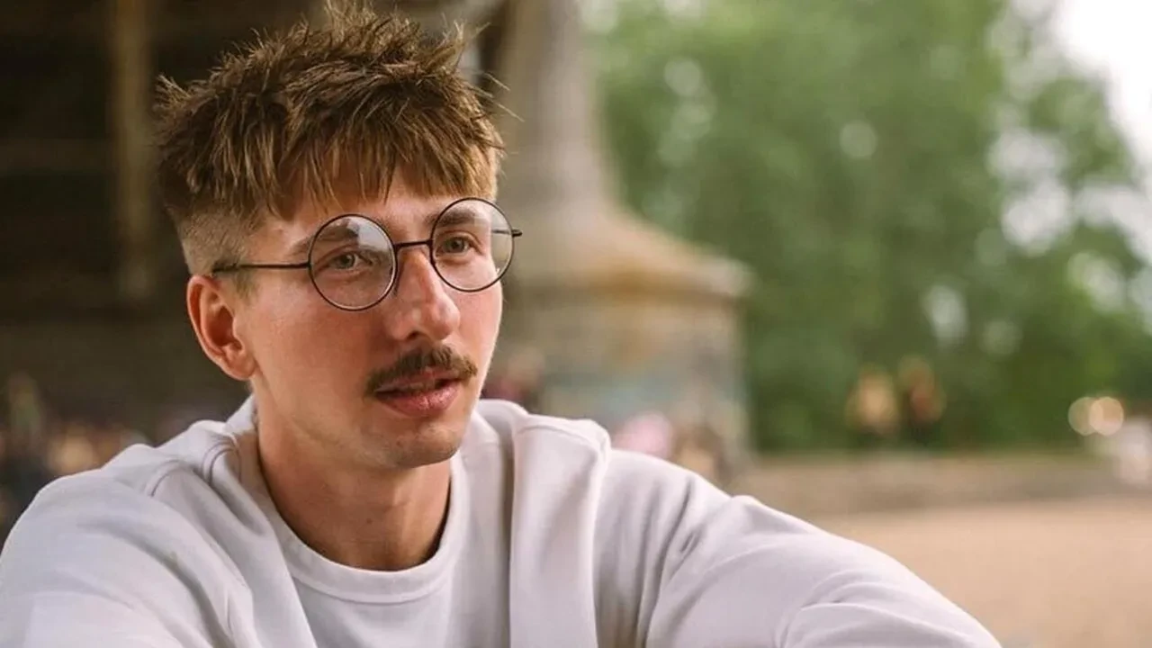 Muhalif örgütlere üye genç ajan çıktı! Bilgileri 'hediye paketi' gibi gönderiyordu