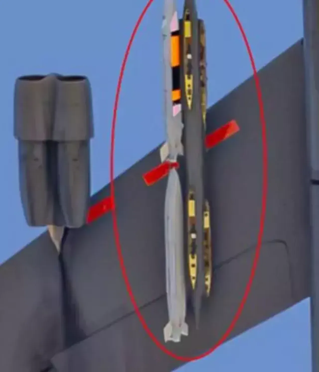 Nükleer test hazırlıkları başladı: Trump'ın gizli silahı ilk kez görüldü, Hiroşima'nın on katı