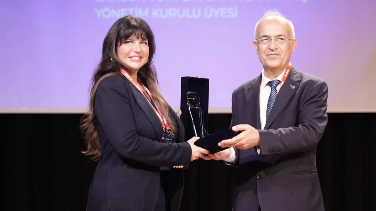 SYS Grup ihracattaki başarısını Dış Ticaret Zirvesi’ne taşıdı