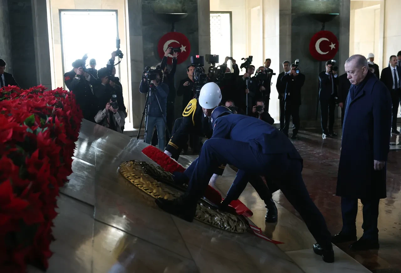 Türkiye Ata'sını anıyor! Cumhurbaşkanı Erdoğan ve devlet erkanı Anıtkabir'de!