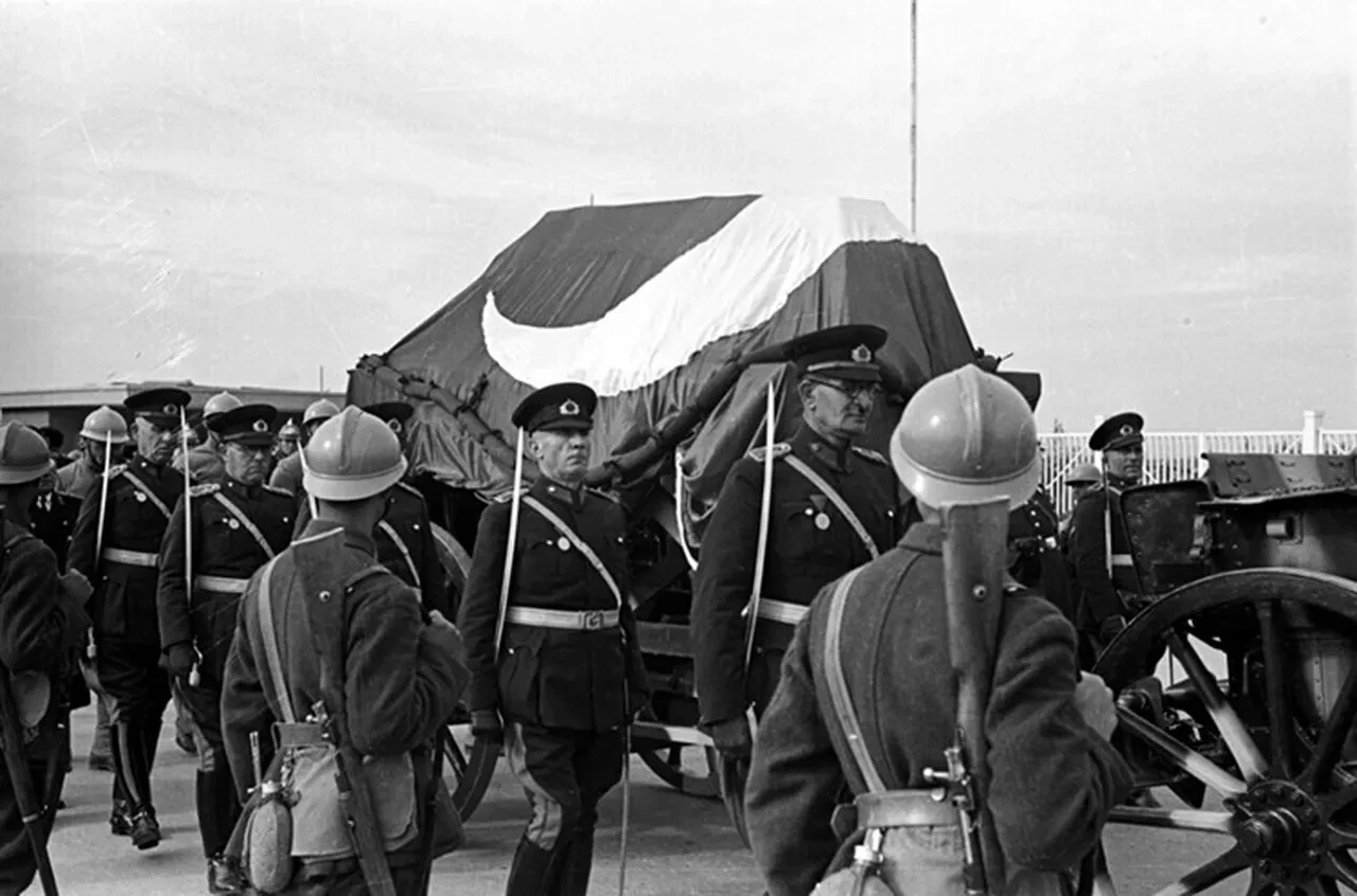 Ulu Önder Atatürk'ün ebediyete intikalinin 87. yılı: Saygı ve özlemle anıyoruz