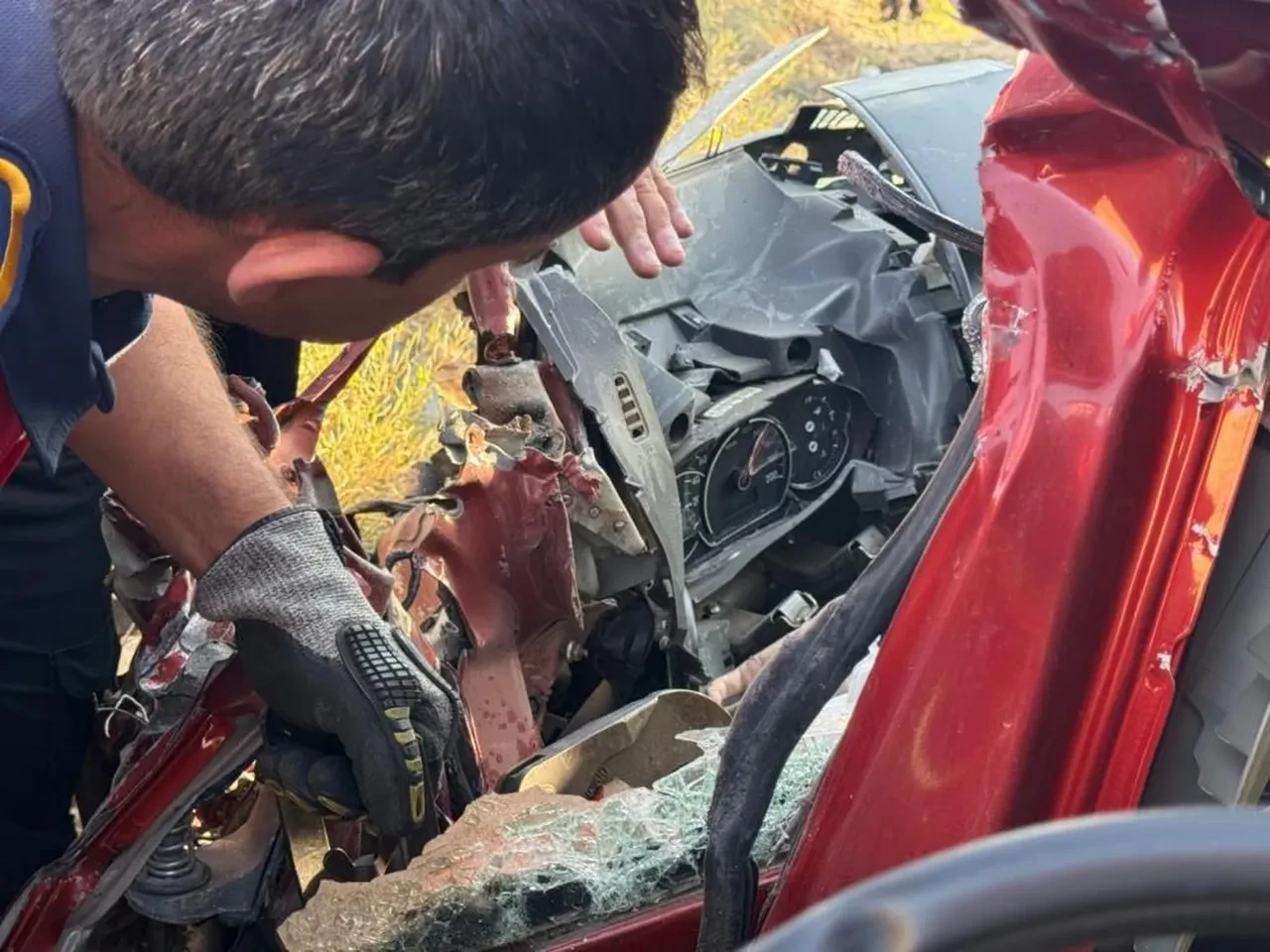 Yüksek hız faciayla sonuçlandı! Aracın kadranı her şeyi özetledi: Sürücü feci şekilde öldü