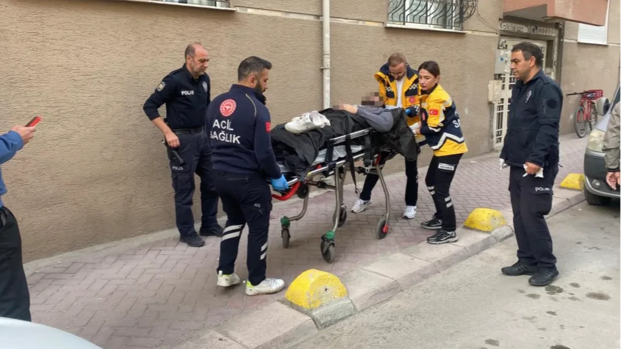 Bıçakla yaralanıp 112'yi arayan kişi: 'Benim için zahmet etmeyin'