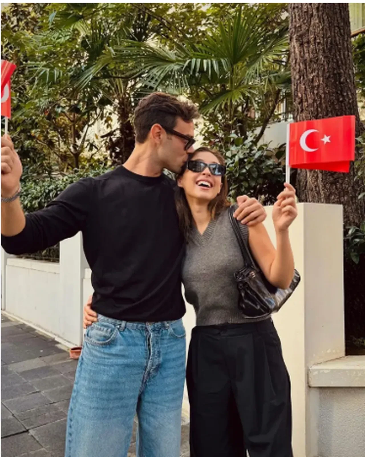 Cemre Baysel'in yeni sevgilisi Cem Bölükbaşı meğerse Aytaç Şaşmaz'ın arkadaşıymış! 