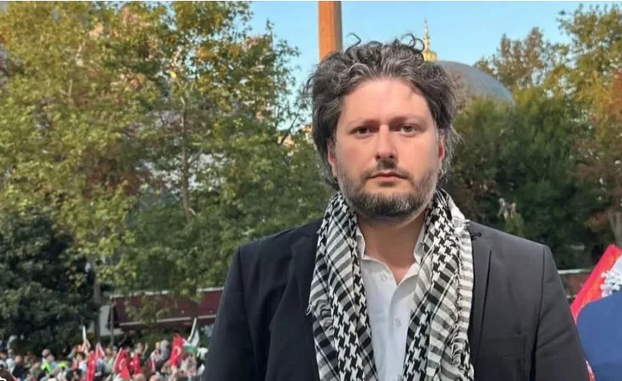 Furkan Bölükbaşı gözaltına alındıktan sonra sevgilisi Nisa Çaydan'dan Adnan Menderes'li hamle! 