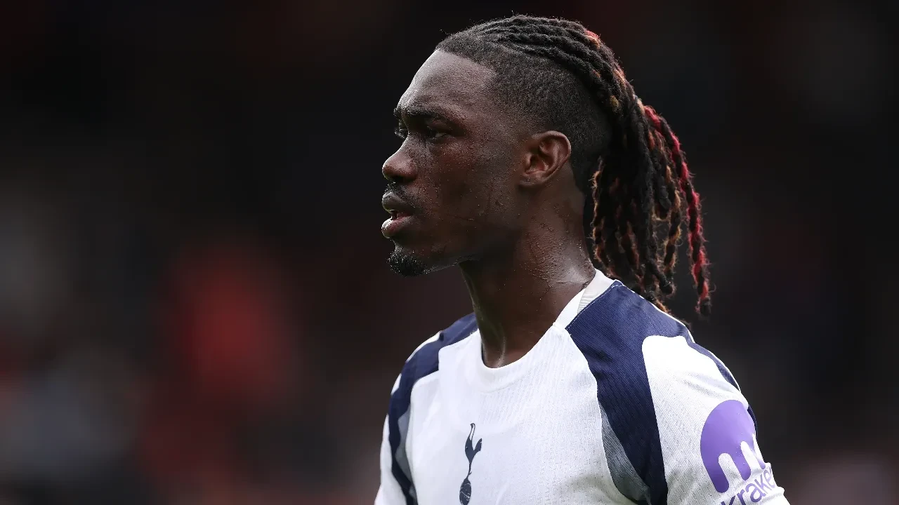 Galatasaray'dan 3 yıllık sözleşme: Yıldız orta saha ile görüşmeler başladı!