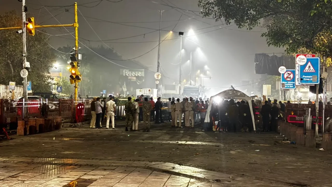 Hindistan'da şiddetli patlama: Ölü ve yaralılar var