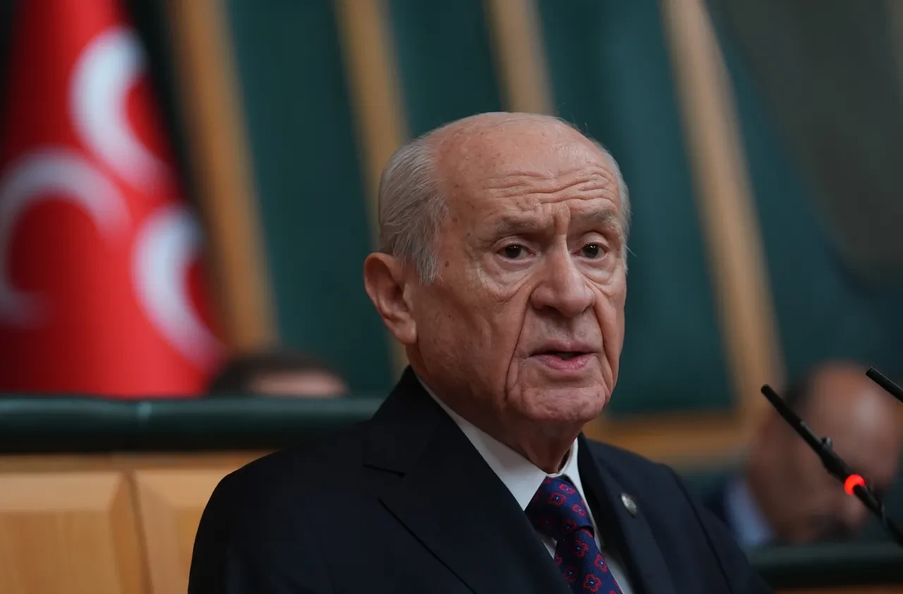 MHP Lideri Devlet Bahçeli'den süreci eleştirenlere zor soru: 'Terör bitsin mi bitmesin mi'
