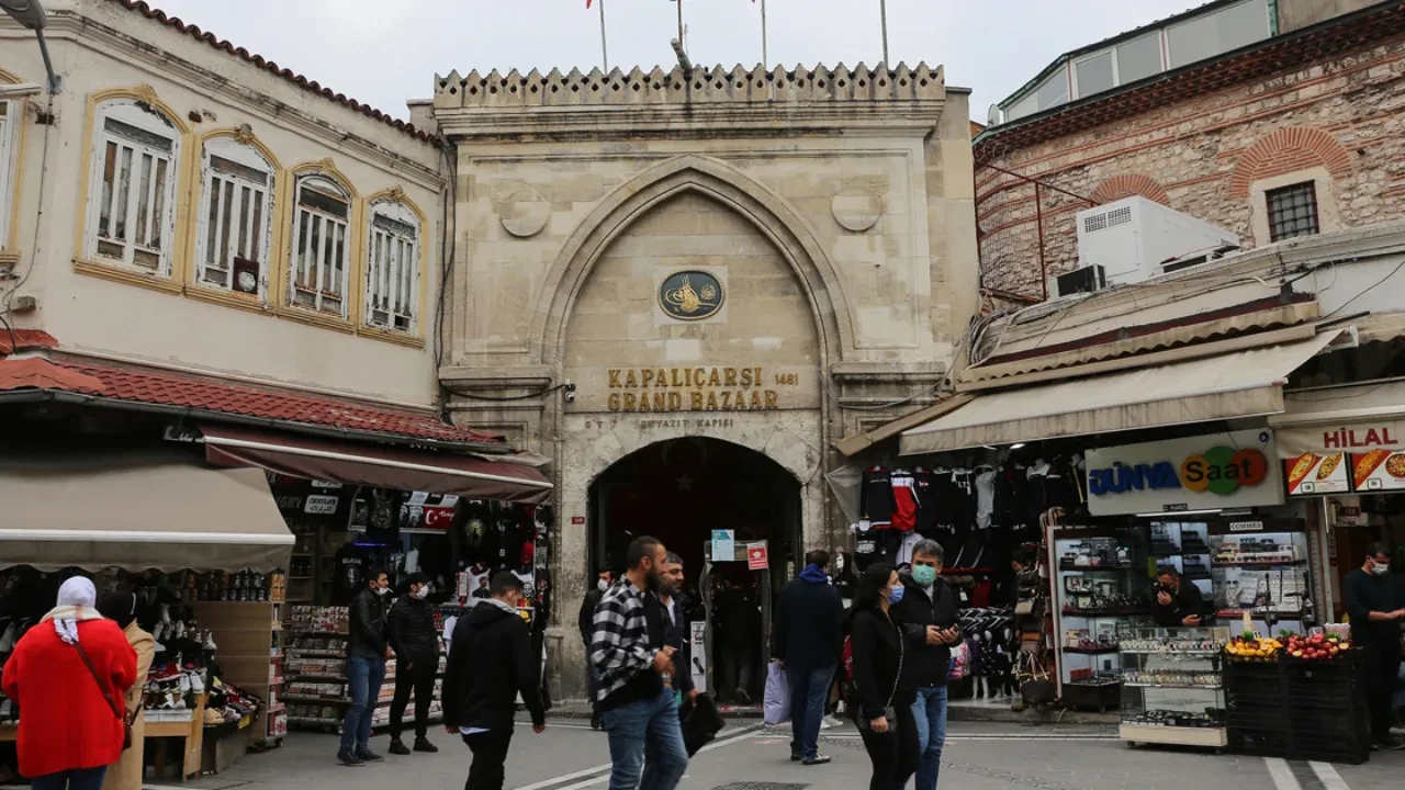 Milyonlarca liralık vurgun! Kapalıçarşı'da büyük operasyon: 76 şüpheli gözaltına alındı