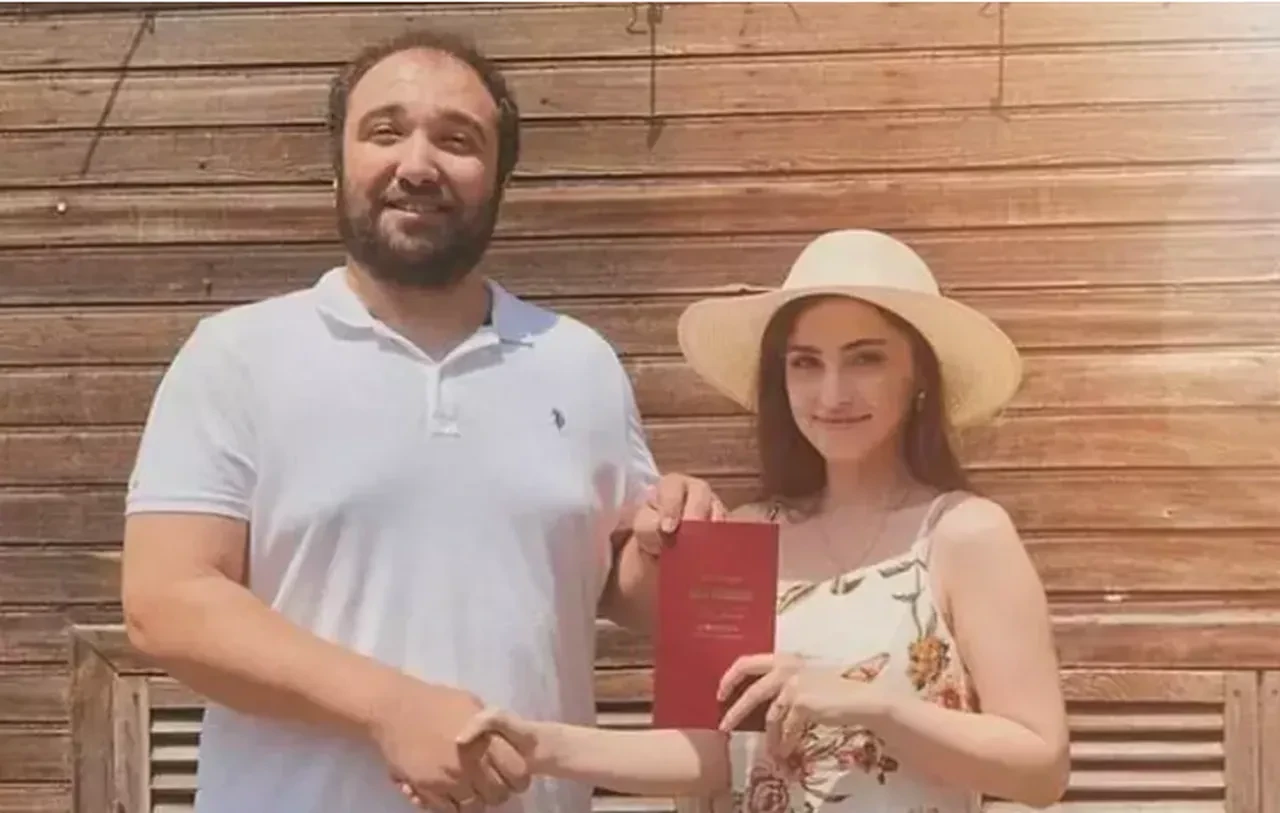 Şiddete maruz kaldığını söyleyen Deniz Bağdaş'a komedyen Özgür Turhan'dan cevap! Eşinin harcamaları tek tek sıraladı 