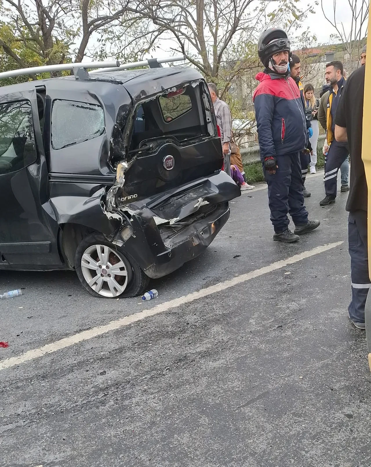 Başakşehir’de yolcu minibüsünün de karıştığı zincirleme kaza meydana geldi! Çok sayıda yaralı var