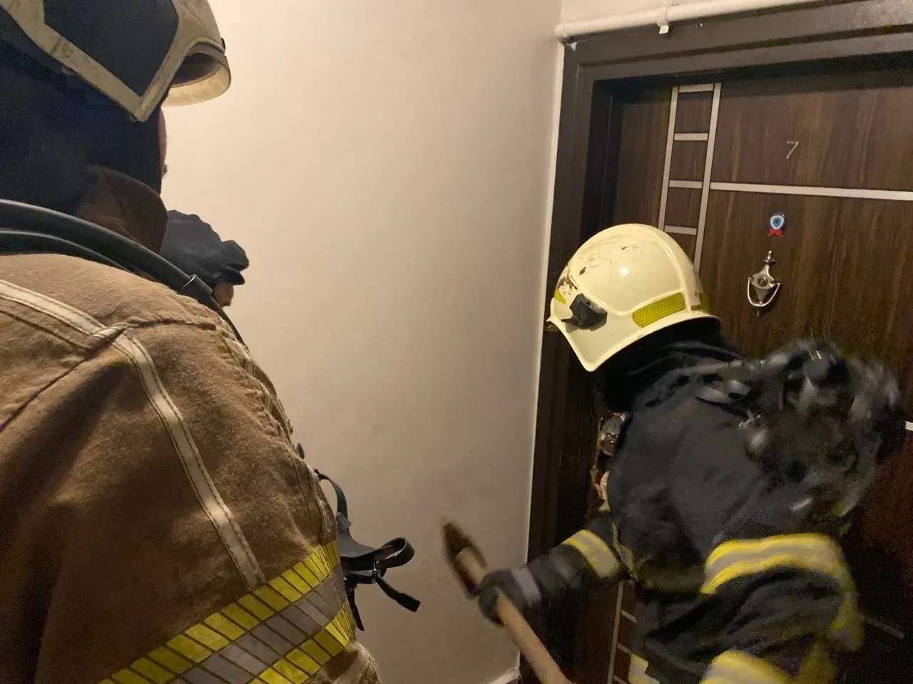 Bu da mı tesadüf? Aynı apartman 5. kez yandı, mahalle halkı isyan etti