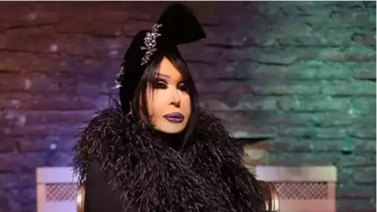 Bülent Ersoy'a özel hizmet! Görevlinin yemek yedirdiği anlar Bahar Candan'ın kamerasına takıldı 