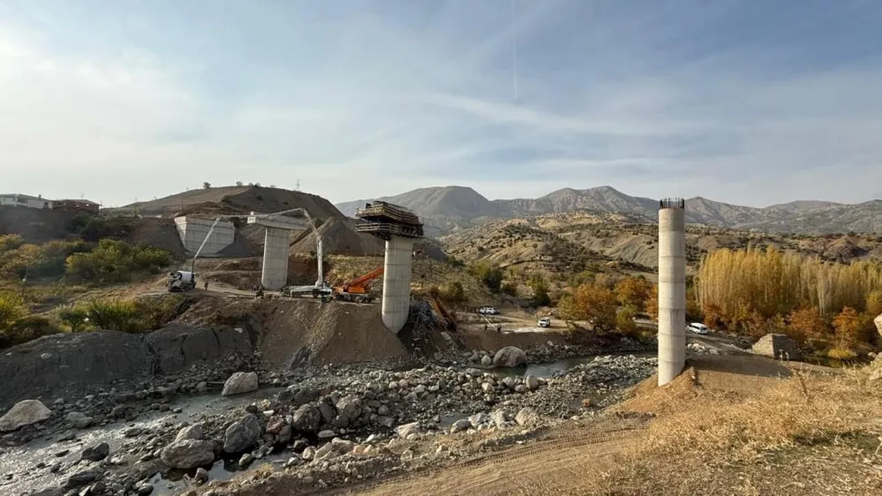 Diyarbakır'da 4 kişinin öldüğü viyadük inşaatı olayına ilişkin gözaltı sayısı 4'e yükseldi