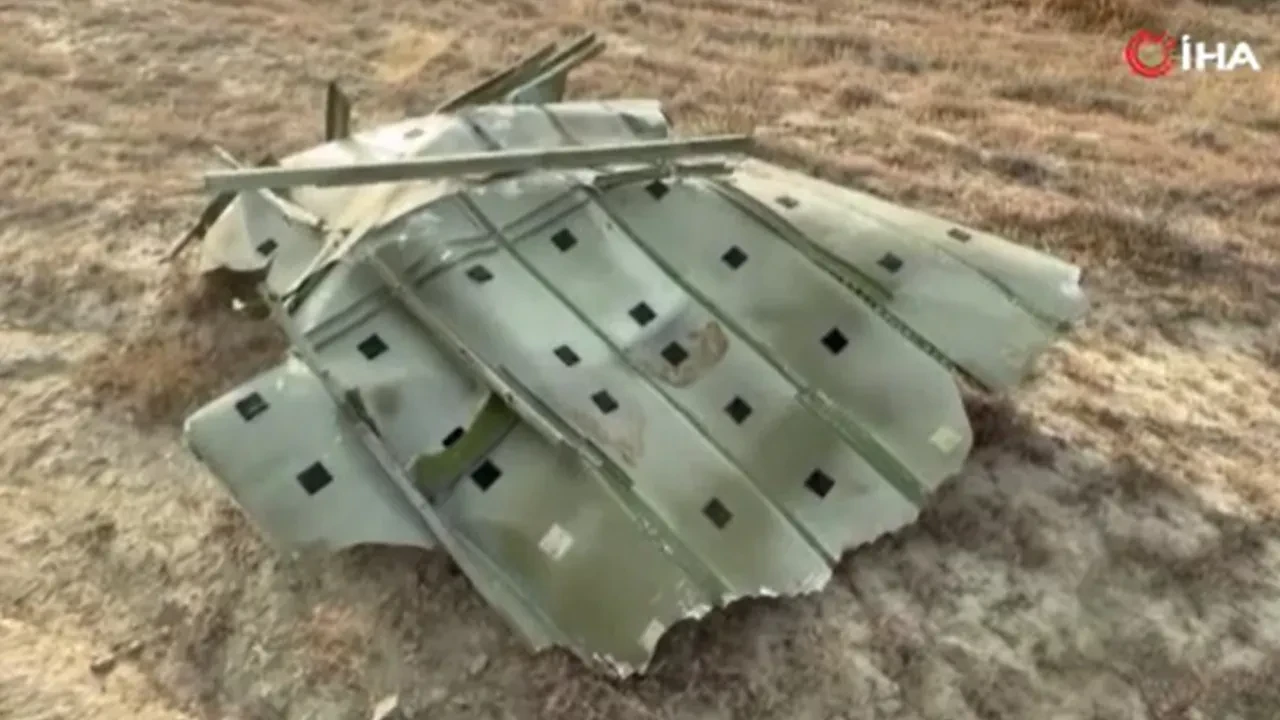 Gürcistan'da düşen TSK'ya ait kargo uçağının parçalarından yeni görüntüler
