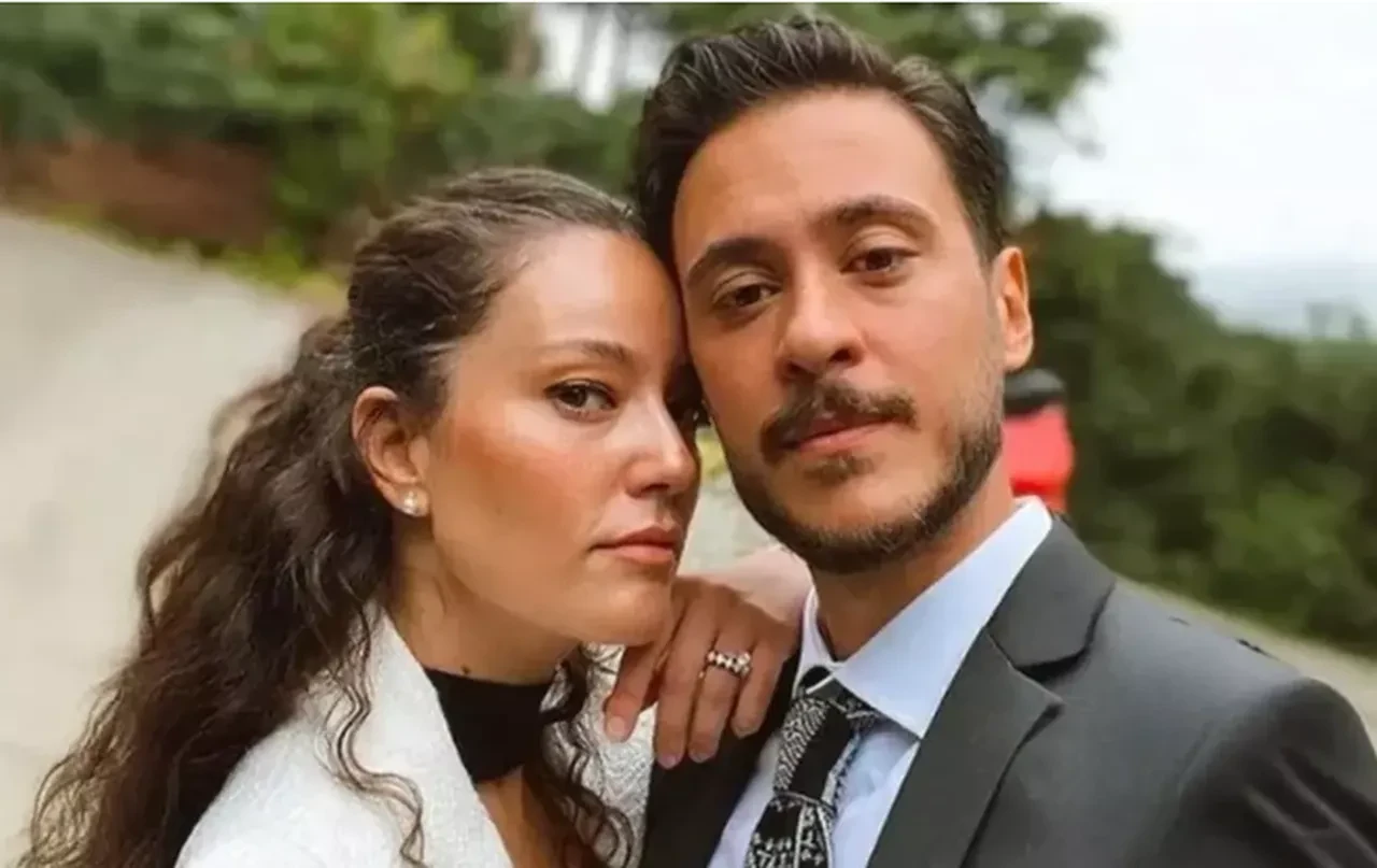 Herkes boşandılar zannetti gerçek bambaşka çıktı! Pelin Akil ile Anıl Altan çiftinin yeni hamlesi belli oldu 