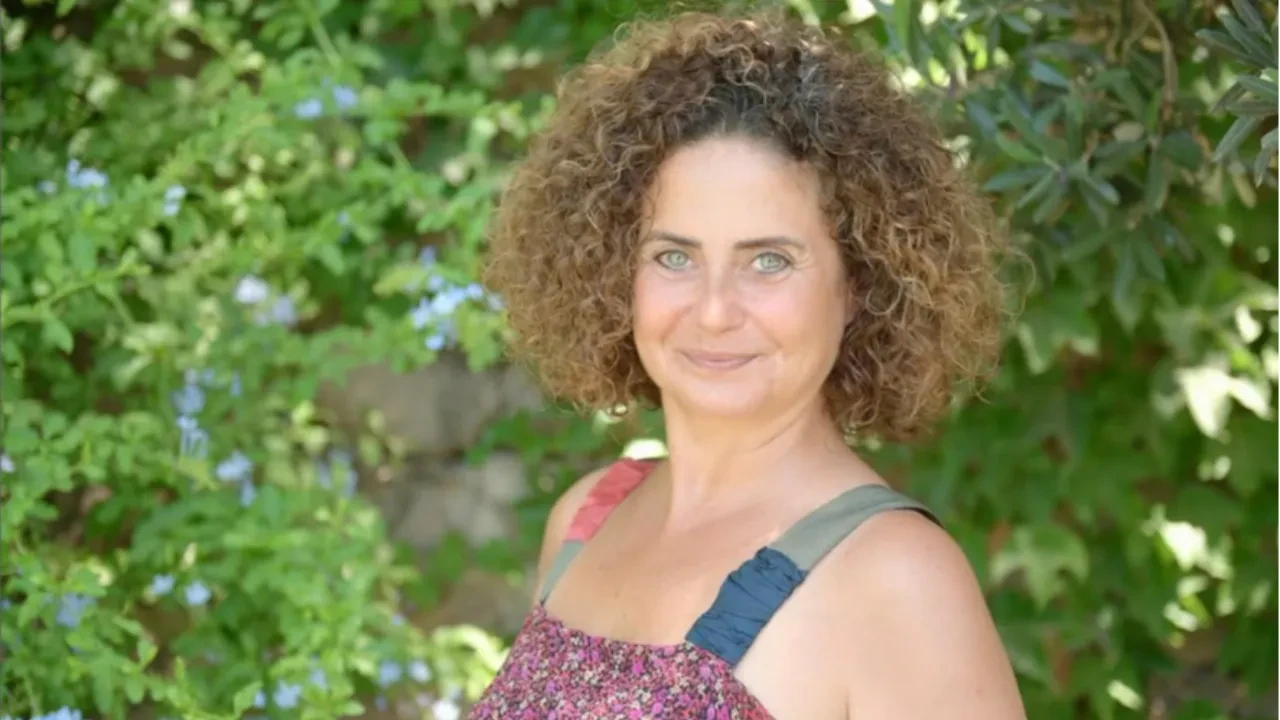 Mahallenin Muhtarları'nın Şirin'i Esra Akkaya dizi setlerine geri dönüyor 