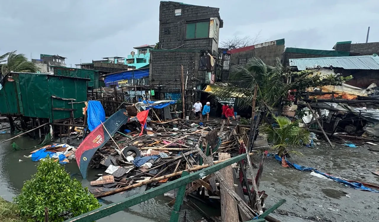 Önce Filipinler şimdi de Tayvan! Fung-wong Tayfunu Asya'yı darmadağın etti! Bilanço her geçen gün ağırlaşıyor