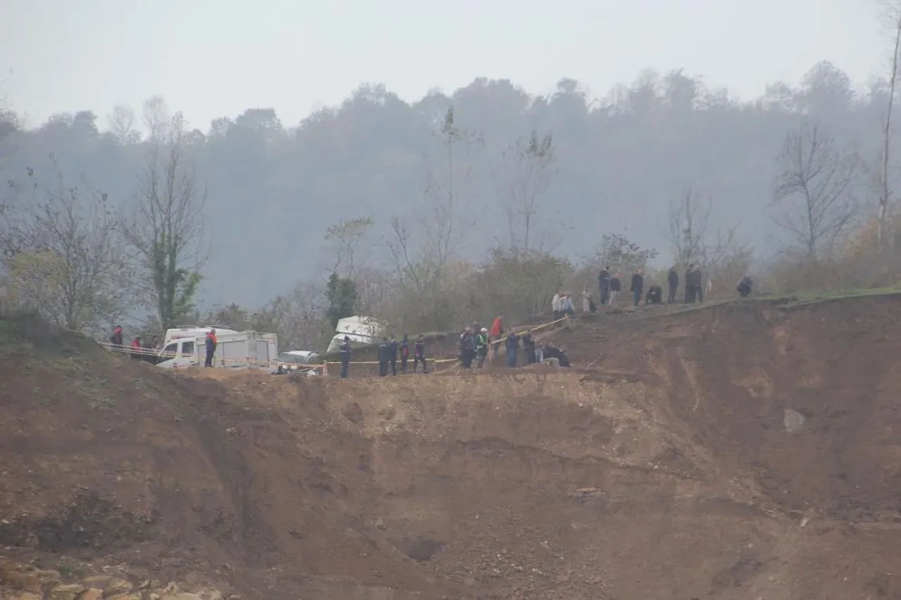 Ordu'da göçük altında kalan kamyon şoförü için yeniden arama çalışması başlatıldı