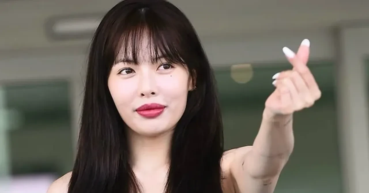 Pop yıldızı sahnede yere yığıldı! Sebebi ise hayranlarını sinirlendirdi 