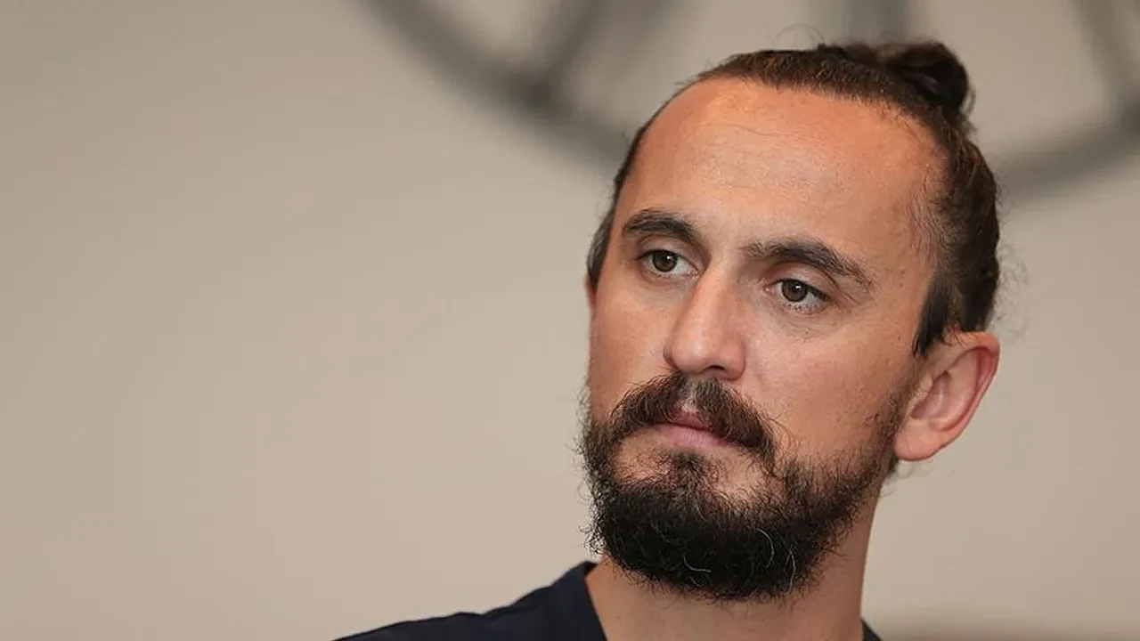 Tunçay Şanlı yeniden Fenerbahçe'de! "Camiamıza hayırlı olsun"