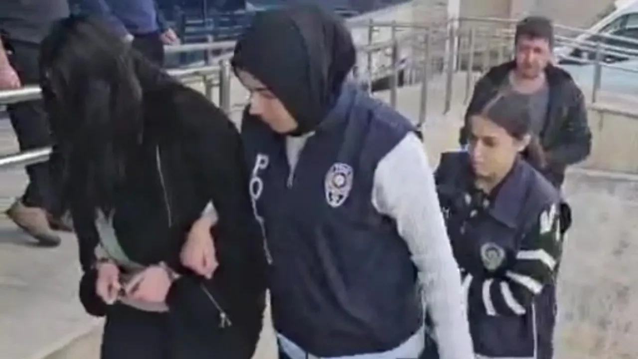 Yaşlı erkekleri aşk tuzağına çektiler! 1 milyonluk vurgun yaptılar