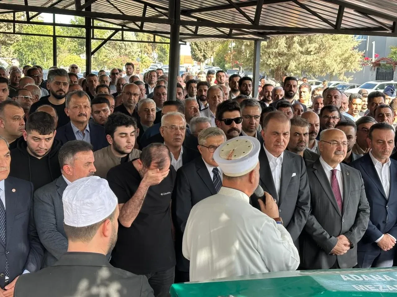 AK Parti Sözcüsü Ömer Çelik'in acı günü! 