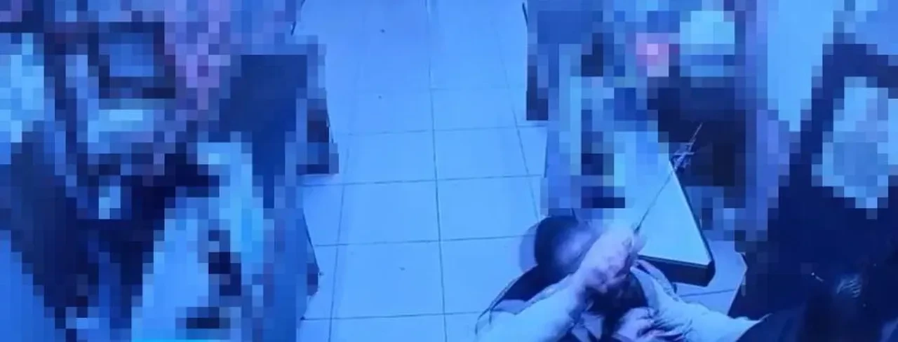 Bıçakla marketi bastılar! Şeker dökme kavgasında yeni gelişme