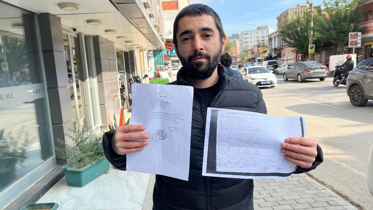 Doğduğundan beri kabusu yaşıyor! Adı var ama kimliği yok: 35 yıldır vatansız 