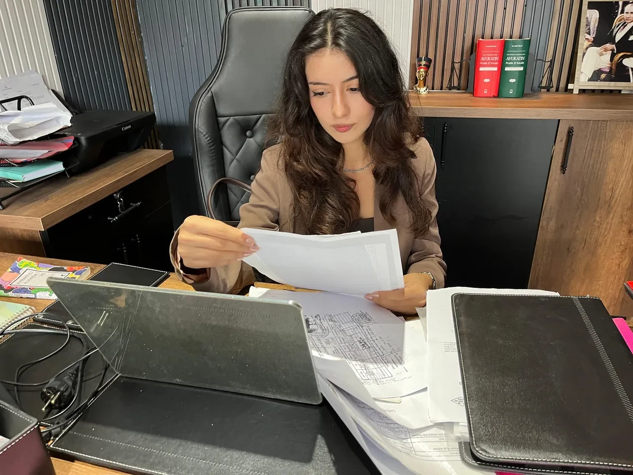 Doğduğundan beri kabusu yaşıyor! Adı var ama kimliği yok: 35 yıldır vatansız 