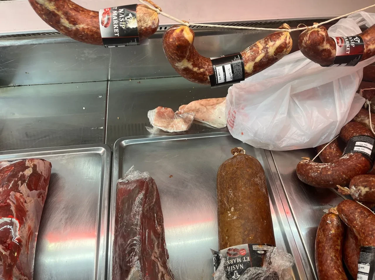 Kasap dükkanında iğrenç manzara! Ekipler bile şoke oldu: 'Ben böyle bir şey görmedim'