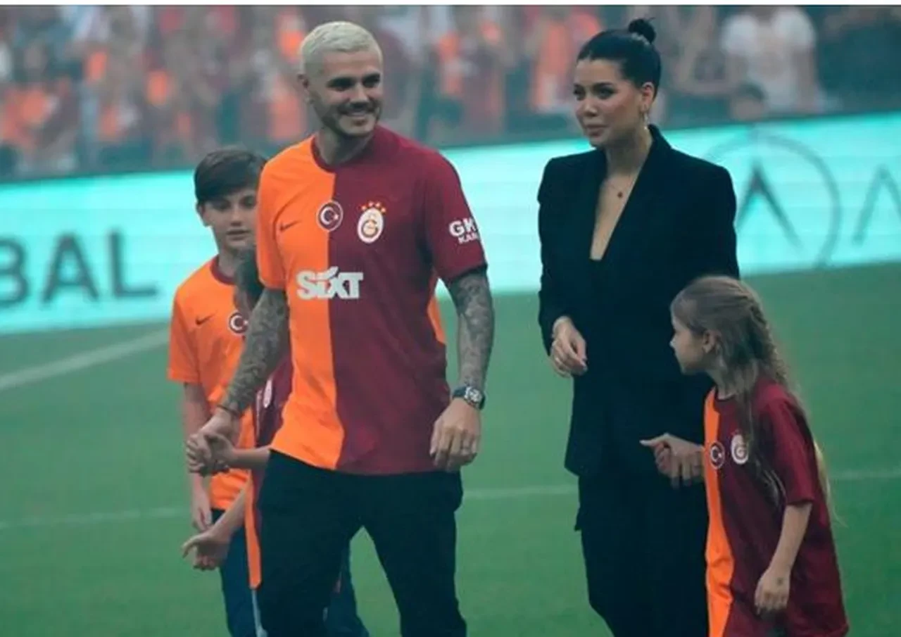 Kızlarını görmeye Arjantin'e giden Mauro Icardi'ye "Türkiye'ye dönemez" maddesi şoku! 