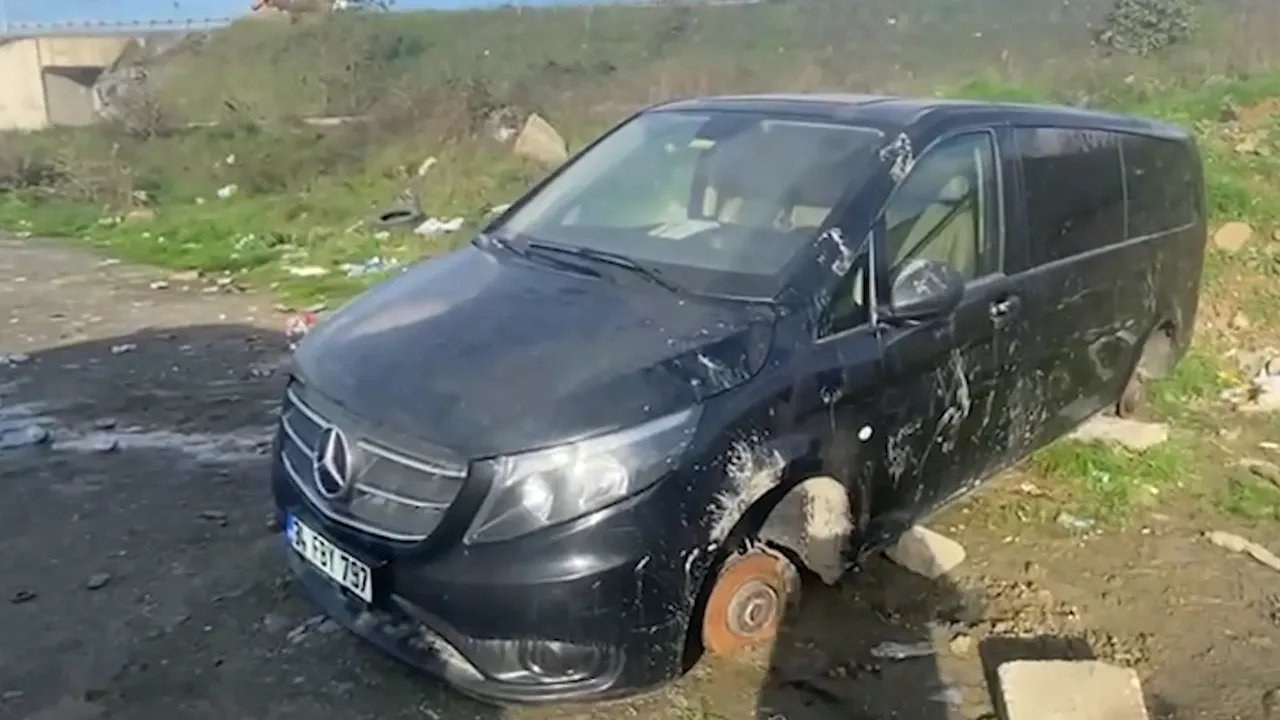 Mahalleliyi tedirgin eden hırsızlık! Park halindeki aracın 3 tekerini çaldılar