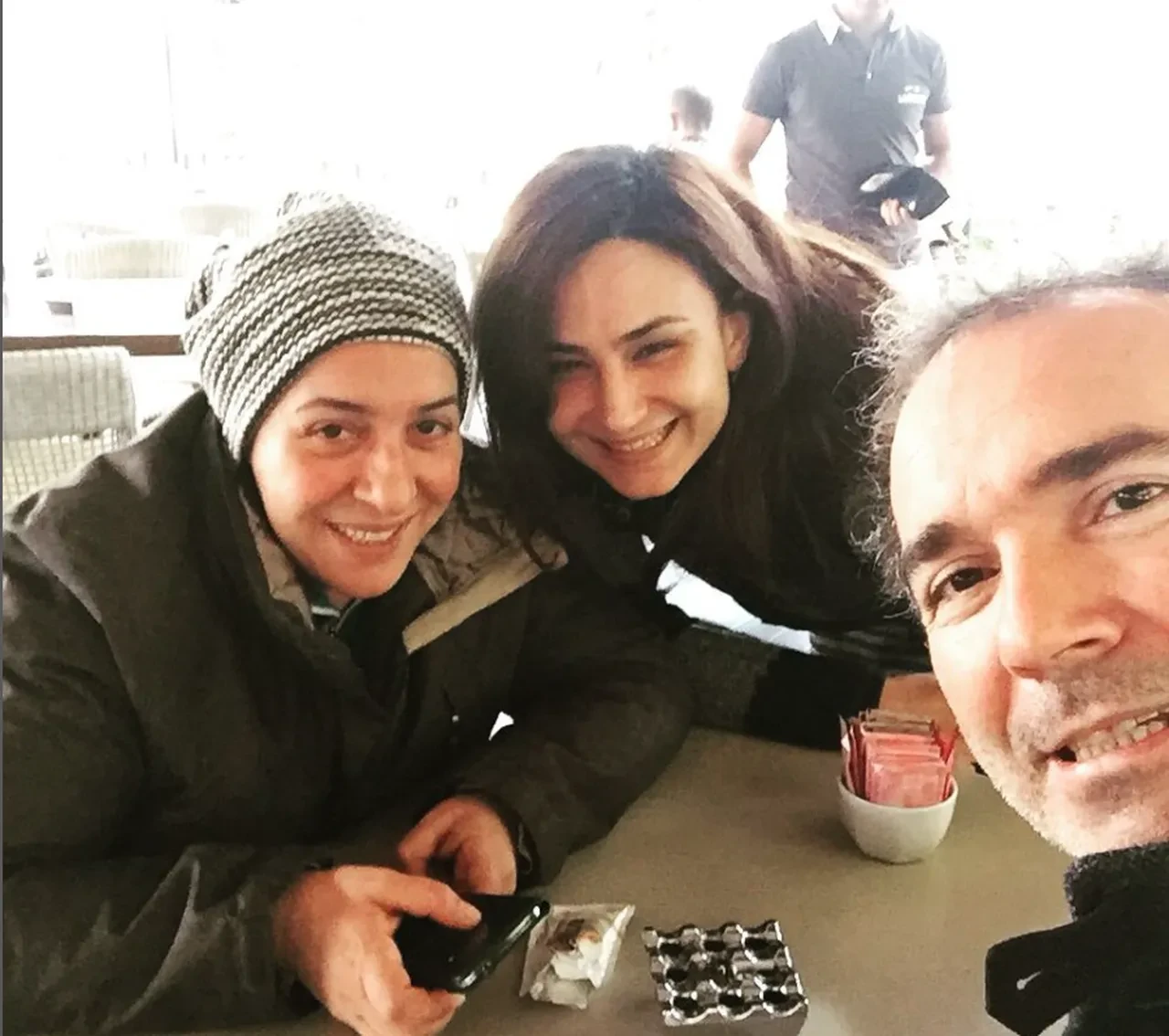 Yakın arkadaşlar Binnur Kaya ve  Devin Özgür Çınar, On Bin Adım dizisinde buluştu 