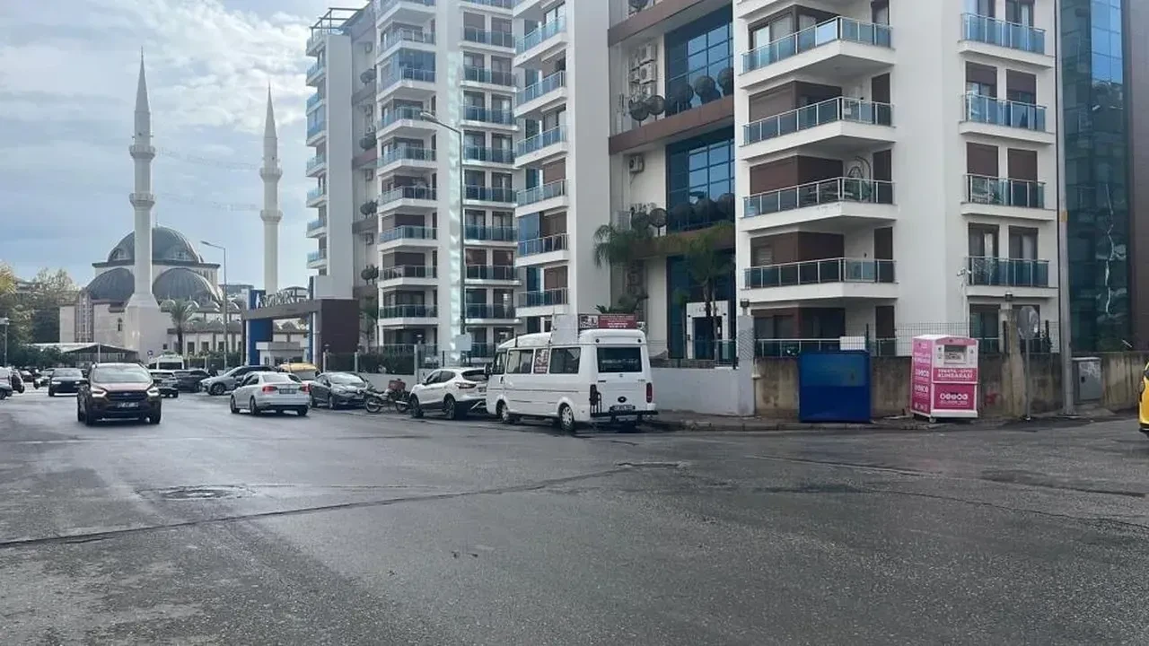 Alanya’da dehşet verici saldırı: Yolda yürüyen Ukraynalı kadının yüzünü çizdi!