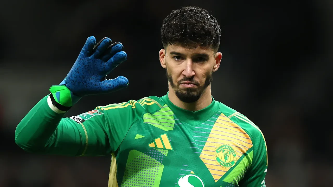 Altay Bayındır kararı: Manchester United için kritik gündem!